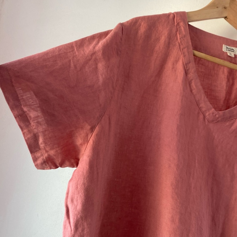 Bed Threads L Linen V Neck Top - Picture 7 of 14
